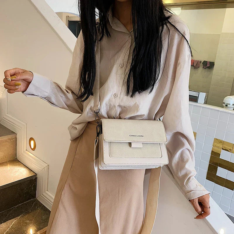 Modna Torebka na Ramię z Wieloma Kieszeniami | Stylowa Crossbody z Regulowanym Paskiem